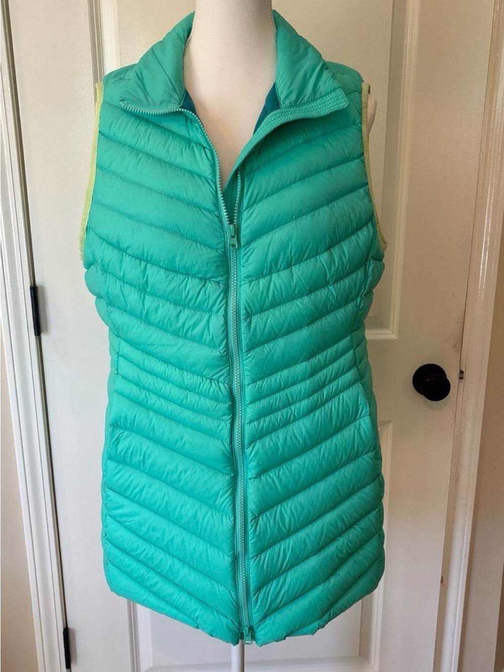 Lands End Lightweight Teal Quilted Puffer Vest - Women